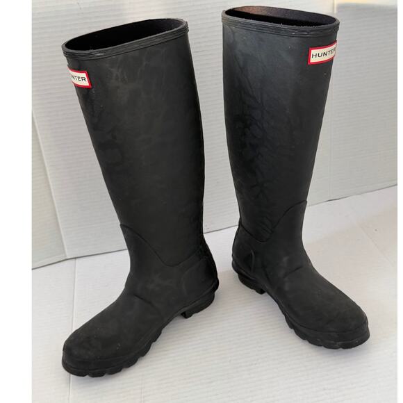 Women's Hunter Black Textured Pattern Tall Rain Boots Size Us 5 - Picture 2 of 8
